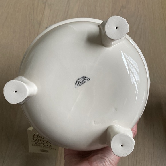 Hartley Greens Leeds Pottery Chocolate Kettle and Lid with Stand - Picture 8 of 12